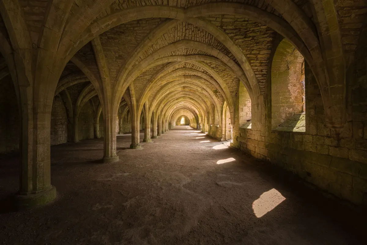 Romanesque or Gothic? How to Read Chapel Architecture Before You Shoot